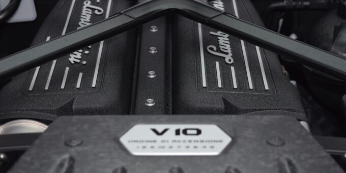 Revolutionizing Performance: The Genius V10 Engine in the Lamborghini Gallardo