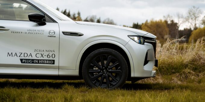 Exploring the New Volvo XC70: The Ultimate Plug-In Hybrid SUV for Eco-Conscious Drivers