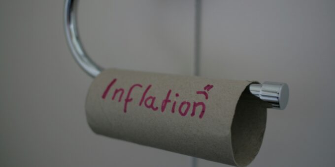 Former Fed Chairs Warn That Removing Lisa Cook Could Spark an Inflation Boom