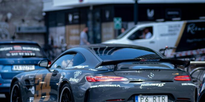 China's Exports to the U.S. Plunge 33%: The Impact of Looming Tariffs