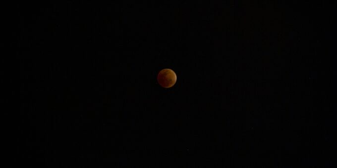 What to Expect During Today's 'Blood Moon' Total Lunar Eclipse