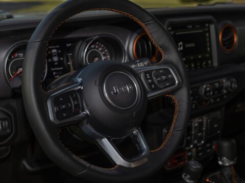 Chrysler Recalls Over 91,000 Jeep Hybrid SUVs Due to Potential Loss of Drive Power